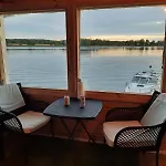 Vuoristomaja, Parainen Nyaraló *