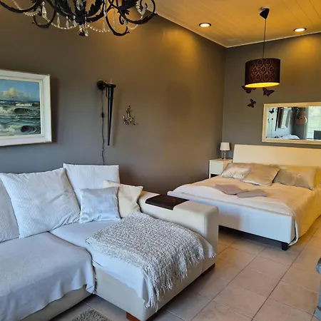 Casa vacanze Vuoristomaja, Parainen *