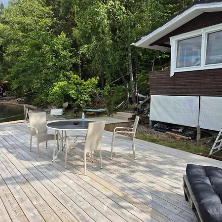 Vuoristomaja, Parainen Nyaraló *